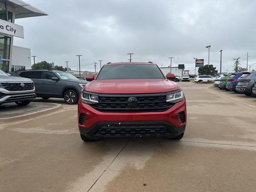 Aurora Red Metallic 2020 Volkswagen Atlas Cross Sport 2.0T SE w/Technology