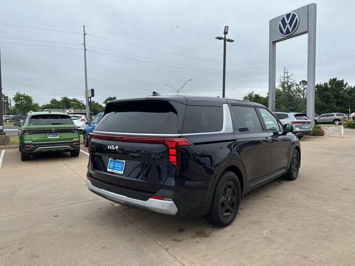 Deep Chroma Blue 2025 Kia Carnival LXS