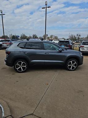 2026 Volkswagen Taos 1.5T SEL