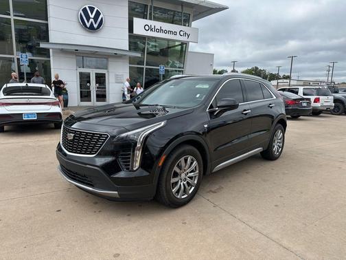 Stellar Black Metallic 2020 Cadillac XT4 Premium Luxury
