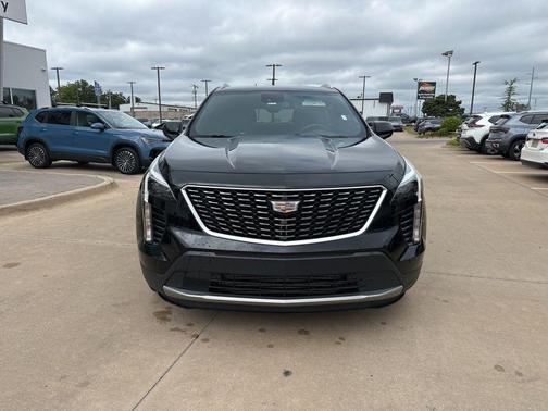 Stellar Black Metallic 2020 Cadillac XT4 Premium Luxury
