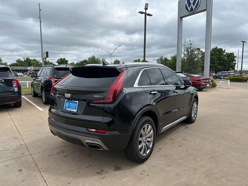 Stellar Black Metallic 2020 Cadillac XT4 Premium Luxury