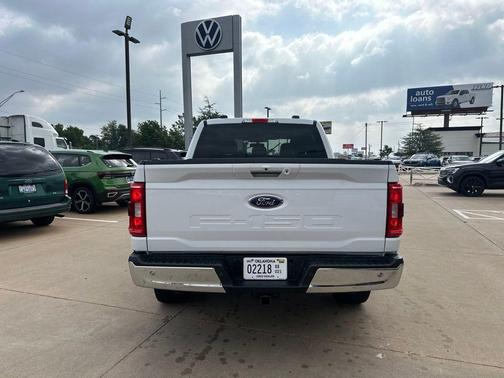 Oxford White 2022 Ford F-150 XLT