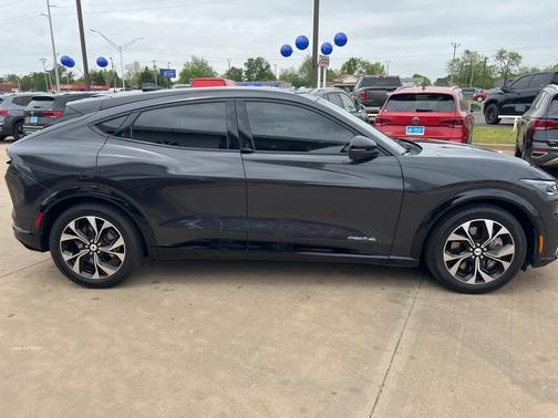 2021 Ford Mustang Mach-E Premium