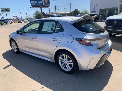 2021 Toyota Corolla Hatchback SE