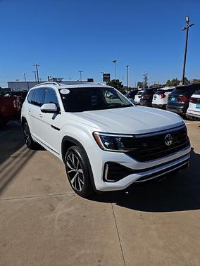 2025 Volkswagen Atlas 2.0T SEL Premium R-Line