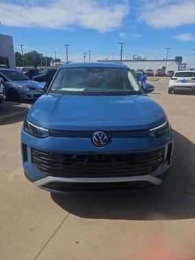 2025 Volkswagen Tiguan 2.0T SE