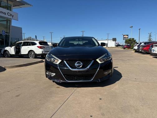 Bordeaux Black 2016 Nissan Maxima 3.5 SL