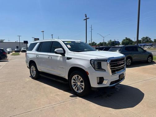 Summit White 2023 GMC Yukon SLT