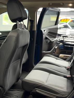 Lightning Blue 2017 Ford Escape SE