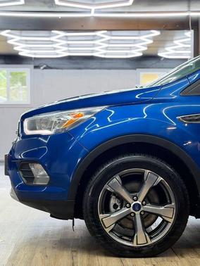 Lightning Blue 2017 Ford Escape SE