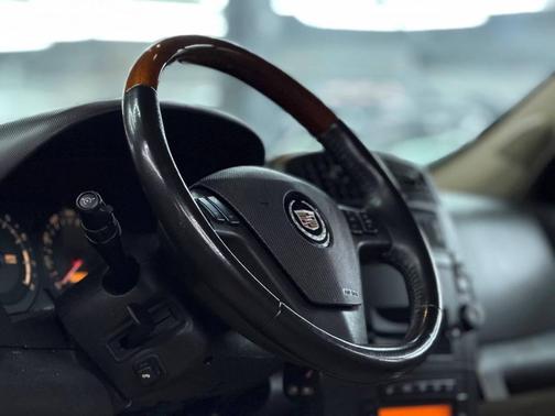 2004 Cadillac SRX V6