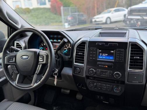 Ingot Silver Metallic 2015 Ford F-150 XLT