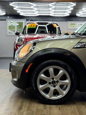 Sparkling Silver Metallic 2009 MINI Cooper S Base