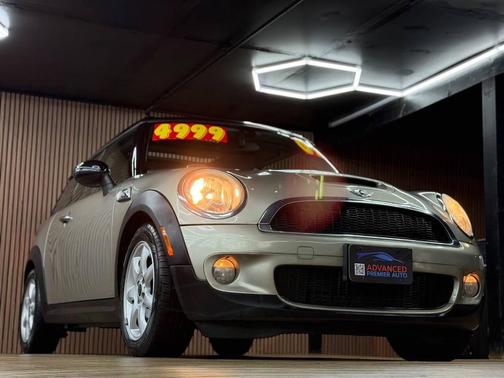 Sparkling Silver Metallic 2009 MINI Cooper S Base