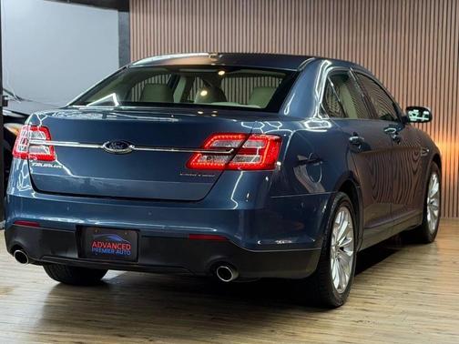 2019 Ford Taurus Limited