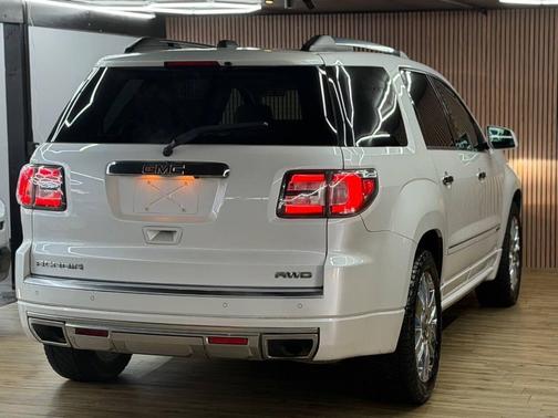 2016 GMC Acadia Denali