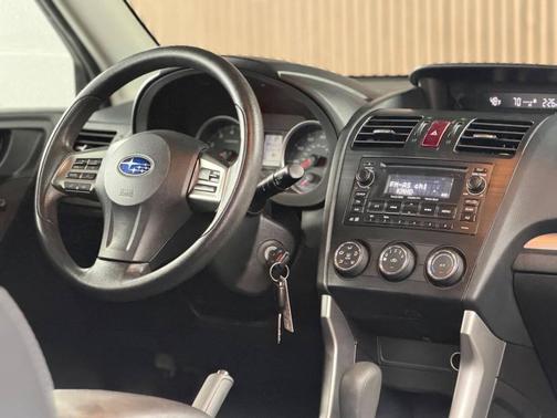 2014 Subaru Forester 2.5i