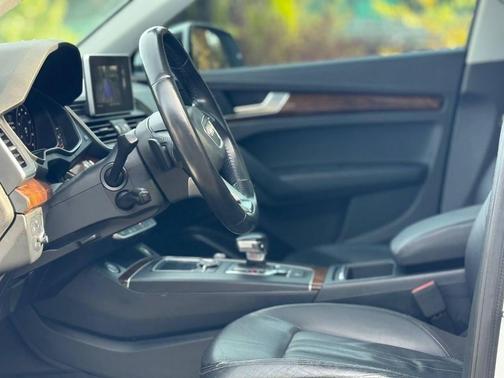 2018 Audi Q5 2.0T Premium Plus