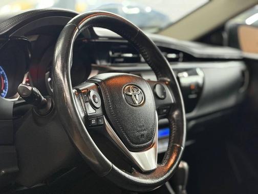 Super White 2014 Toyota Corolla S Plus