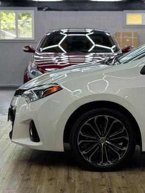 Super White 2014 Toyota Corolla S Plus