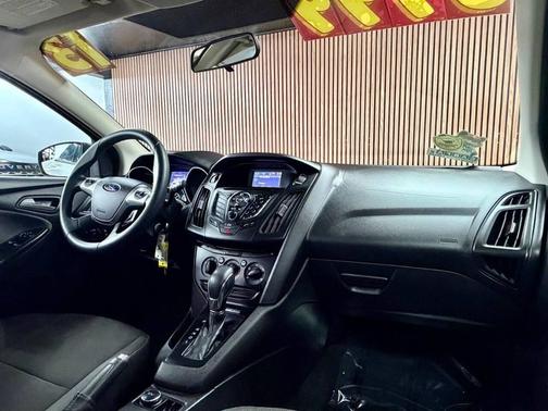 Ingot Silver Metallic 2013 Ford Focus S