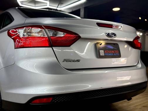 Ingot Silver Metallic 2013 Ford Focus S
