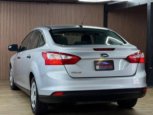 Ingot Silver Metallic 2013 Ford Focus S