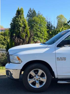 Bright White Clearcoat 2015 RAM 1500 Big Horn