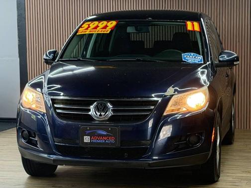 Night Blue Metallic 2011 Volkswagen Tiguan S