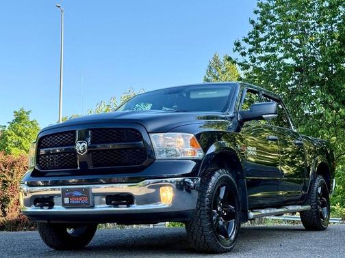 Black Clear Coat 2018 RAM 1500 SLT