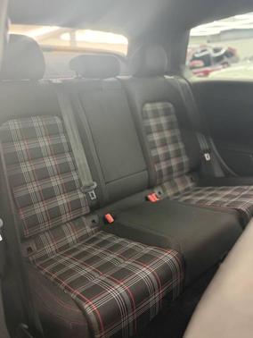 2015 Volkswagen Golf GTI 2.0T S 4-Door