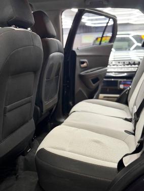 Storm Blue Metallic 2018 Chevrolet Trax LS
