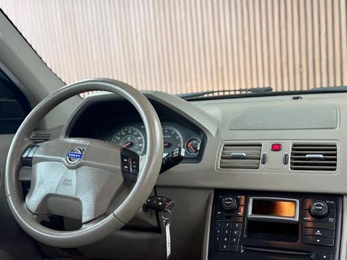 Ocean Blue Metallic 2006 Volvo XC90 V8