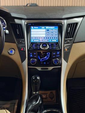 Venetian Red Pearl 2014 Hyundai SONATA Hybrid Limited