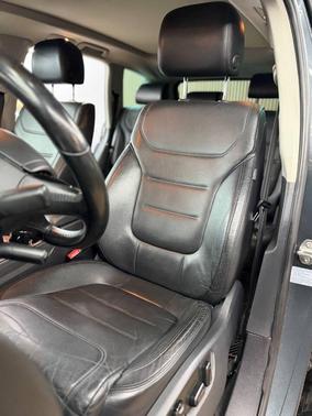 Night Blue Metallic 2012 Volkswagen Touareg VR6 Lux