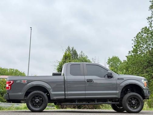 Magnetic 2018 Ford F-150 XL
