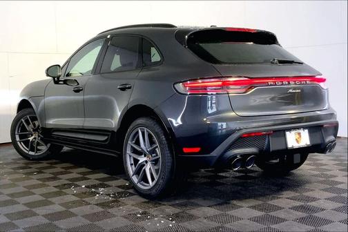 2026 Porsche Macan AWD