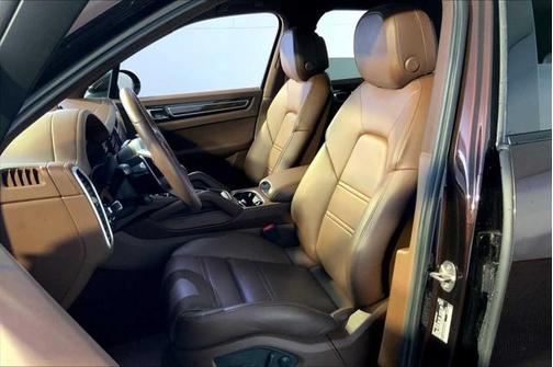 2023 Porsche Cayenne AWD