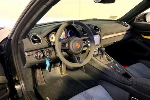 2023 Porsche 718 Cayman GT4 RS