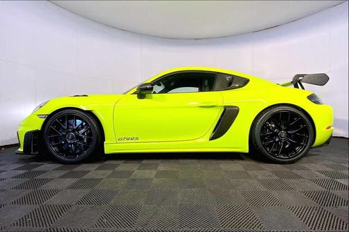 2024 Porsche 718 Cayman GT4 RS