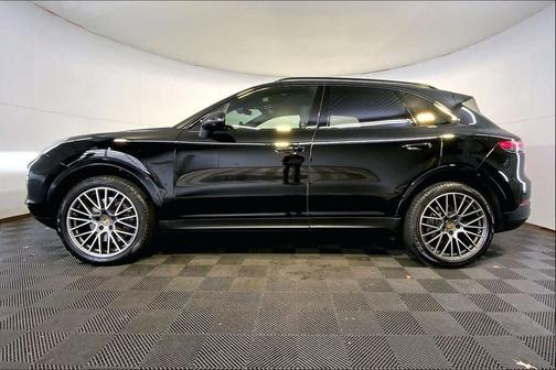 2022 Porsche Cayenne Platinum Edition