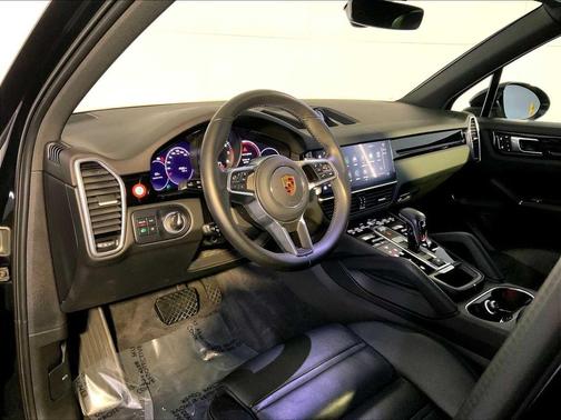 2022 Porsche Cayenne Cayenne