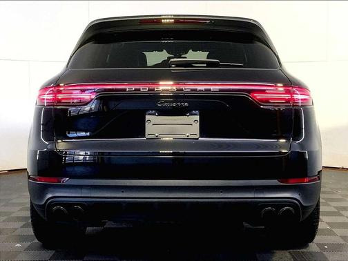 2022 Porsche Cayenne Cayenne