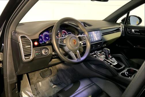 2022 Porsche Cayenne Cayenne