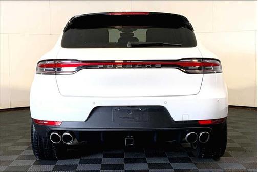 2021 Porsche Macan Base
