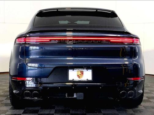 2026 Porsche Cayenne GTS