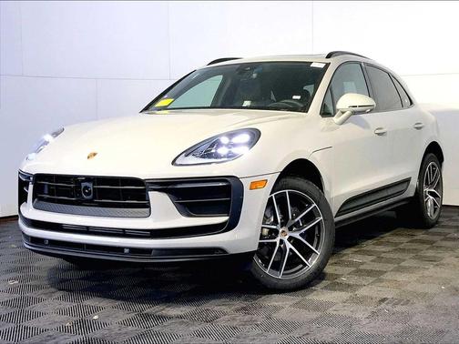2026 Porsche Macan AWD