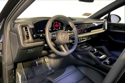 2025 Porsche Cayenne S