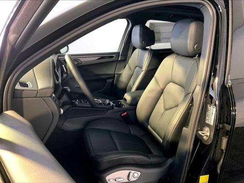 2026 Porsche Macan T